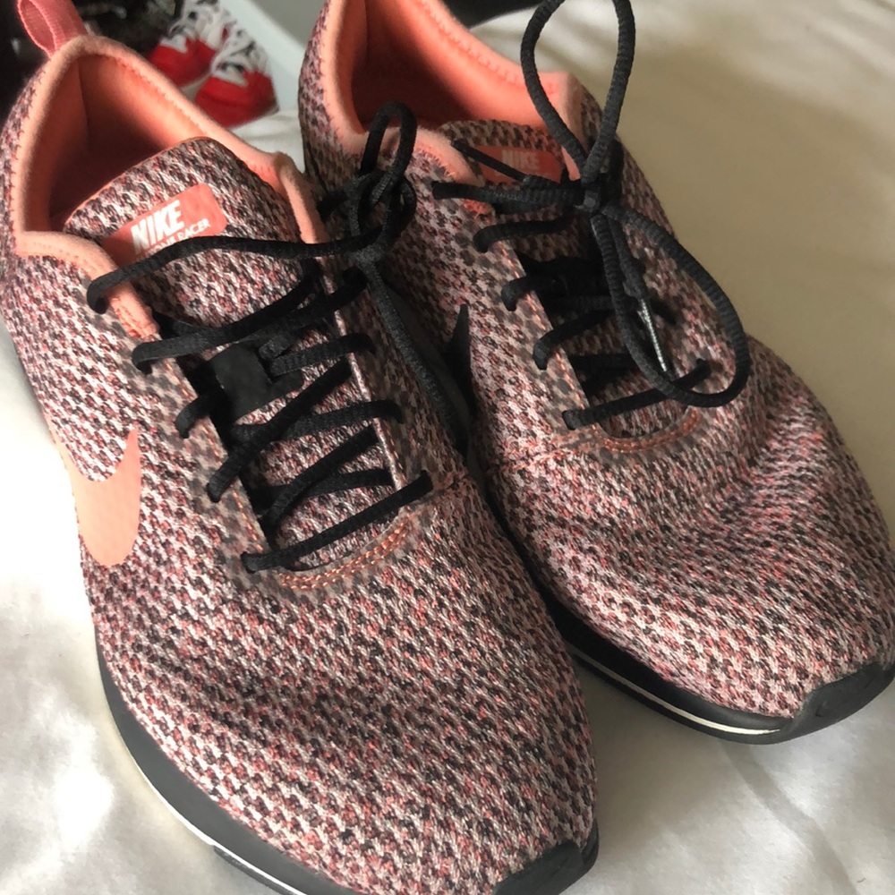 Pink nike shoes